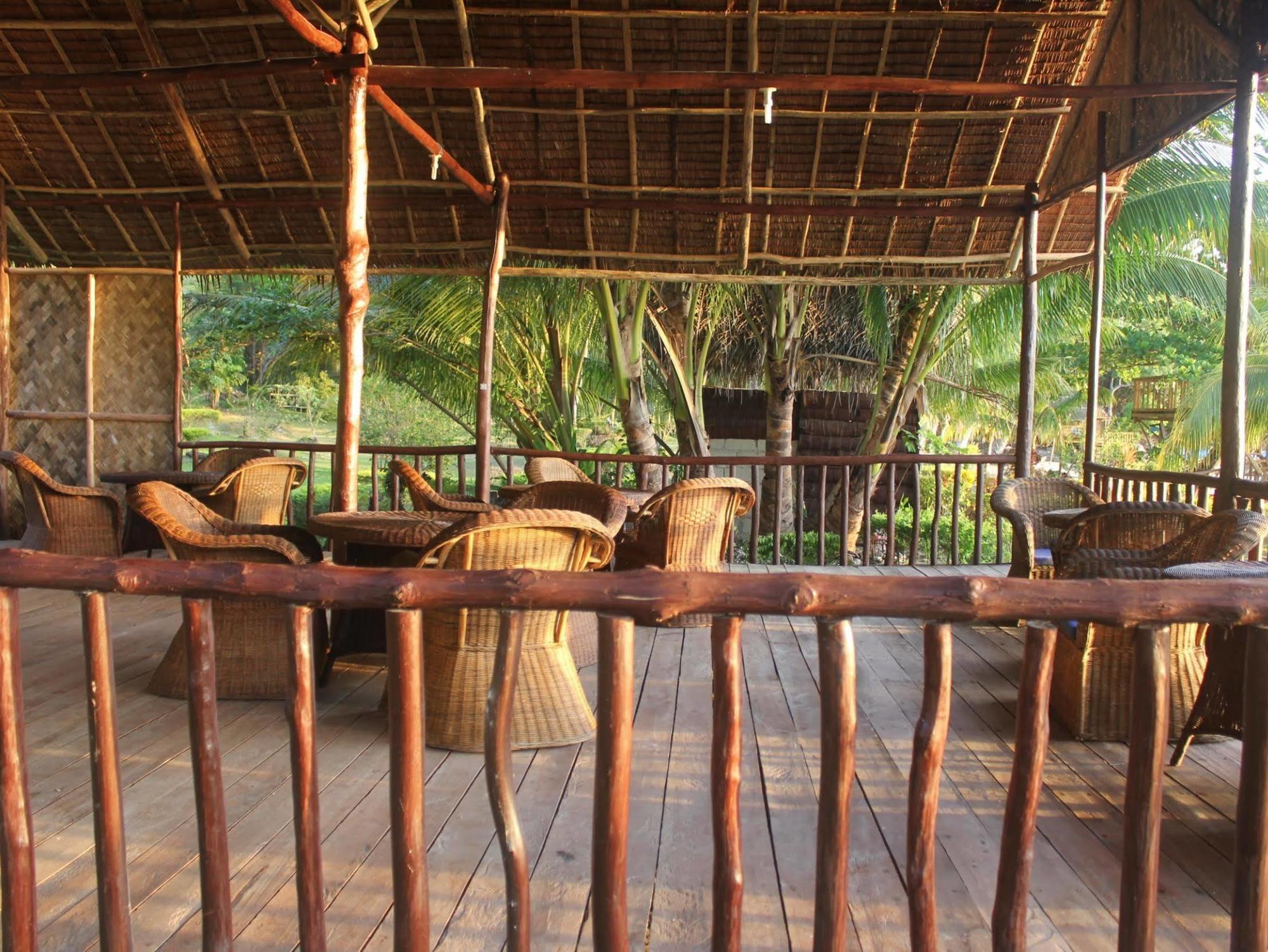 Blue Cove Tropical Island Resort 산 비센테 외부 사진